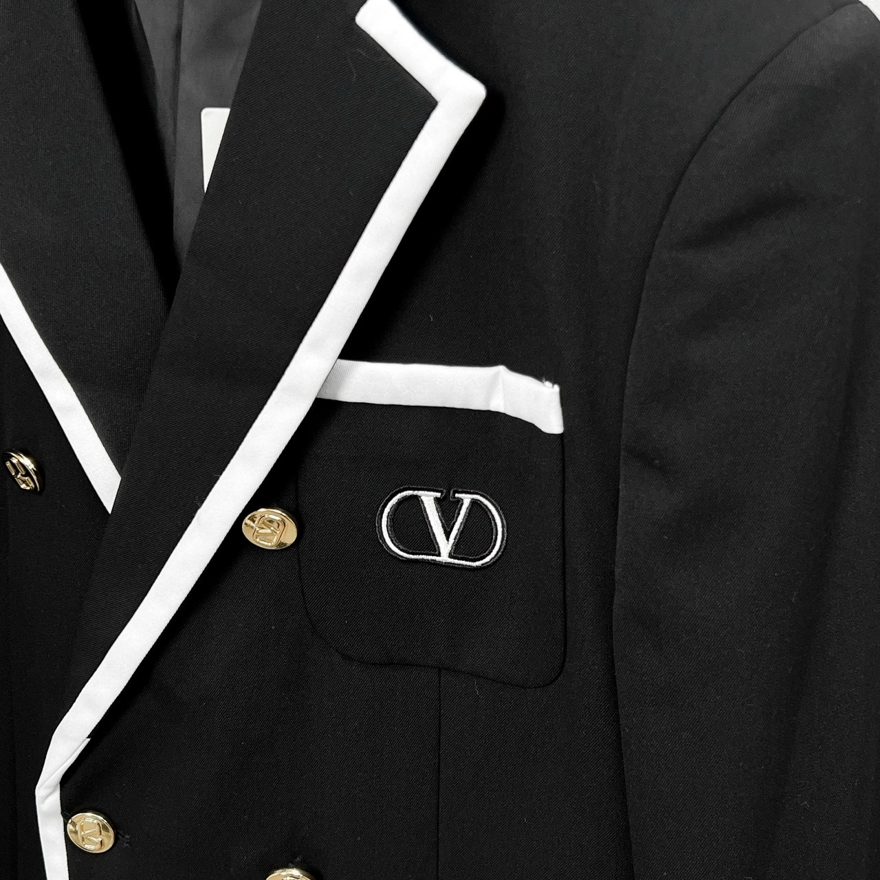 wg.luxury- V1859ti9o item:E-F000C1540